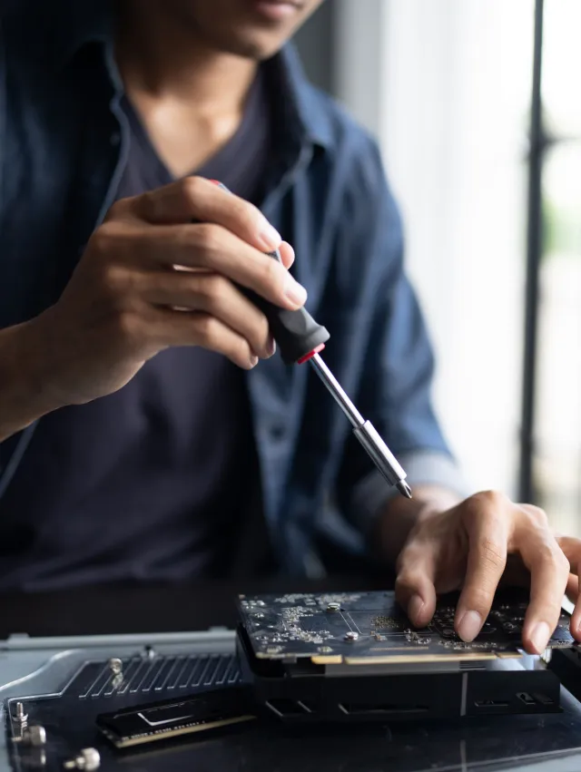 خدمات و پشتیبانی