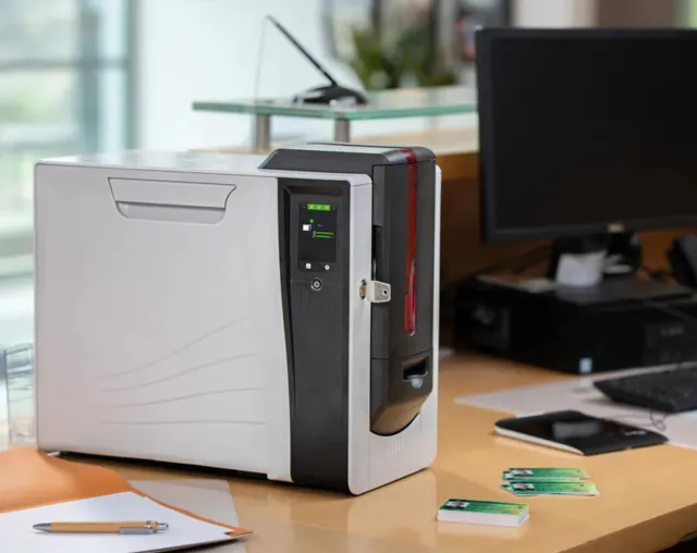 سرویس دوره‌ای