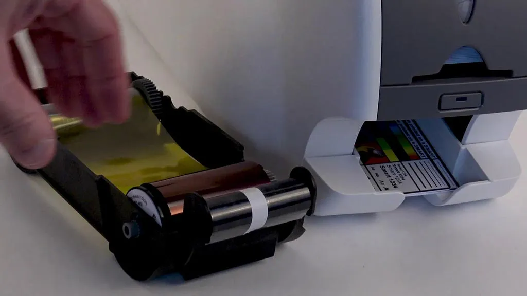 تعویض ریبون در پرینتر کارت IDP Smart-51